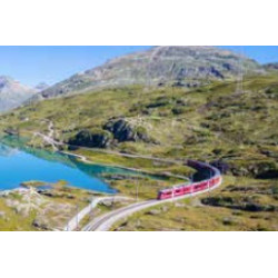 Trenino del Bernina in estate
